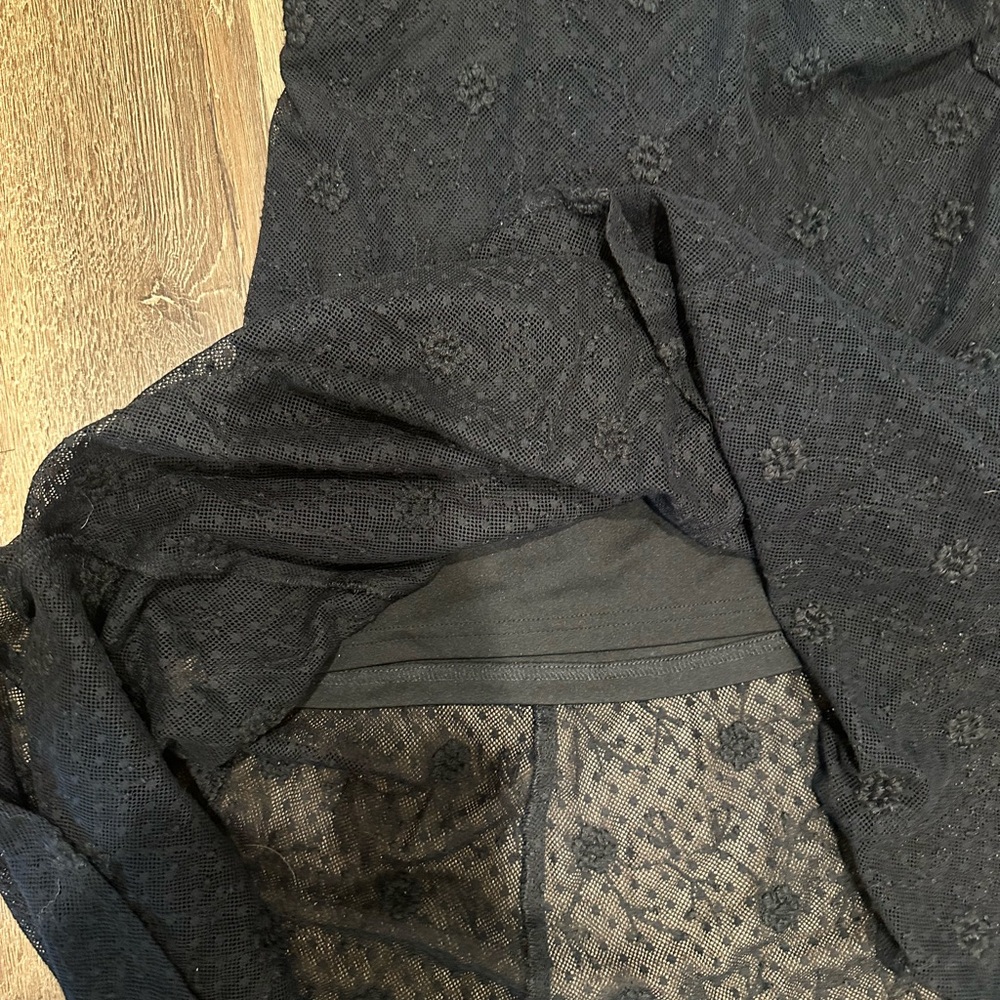 Universal Thread black lace Skirt - Picture 3 of 6